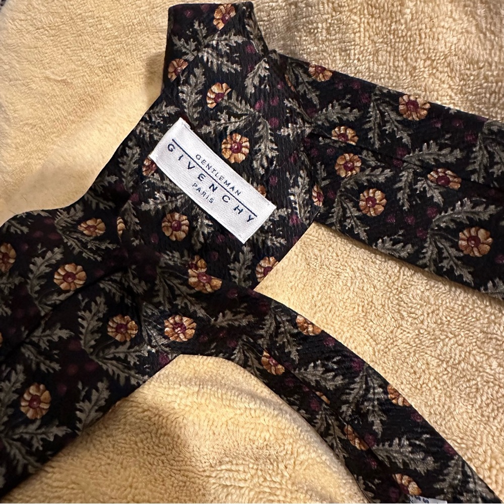 Authentic Givenchy Silk Necktie - image 4